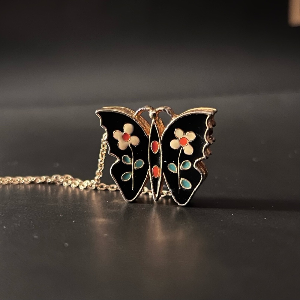 Vintage Gold-Tone Black Floral Butterfly Enamel Pendant Necklace